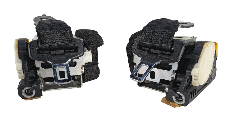 Thumbnail 2: 2011 MERCEDES C300 (W204) REAR LEFT/RIGHT SEATBELT RETRACTOR SET/2 (Black)
