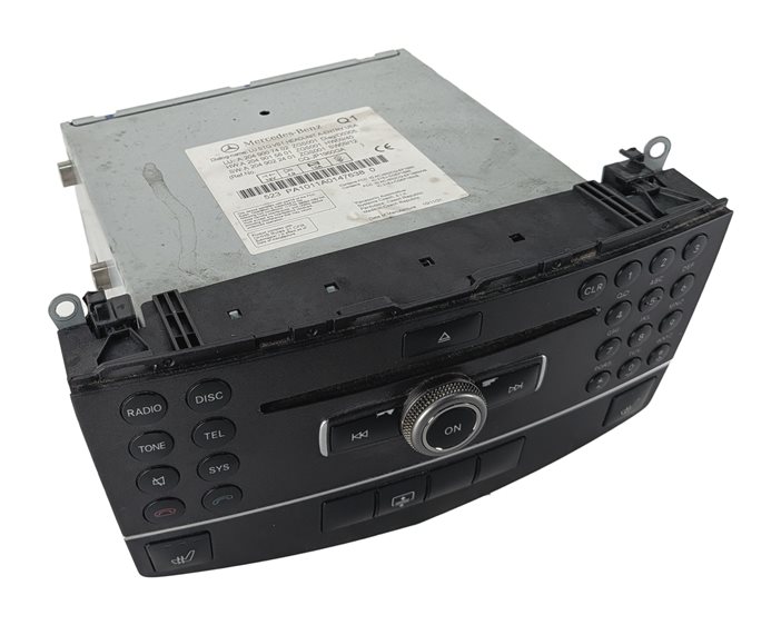 2011 MERCEDES BENZ - C250 C300 C350 (W204) RADIO STEREO RECEIVER CD DISC PLAYER