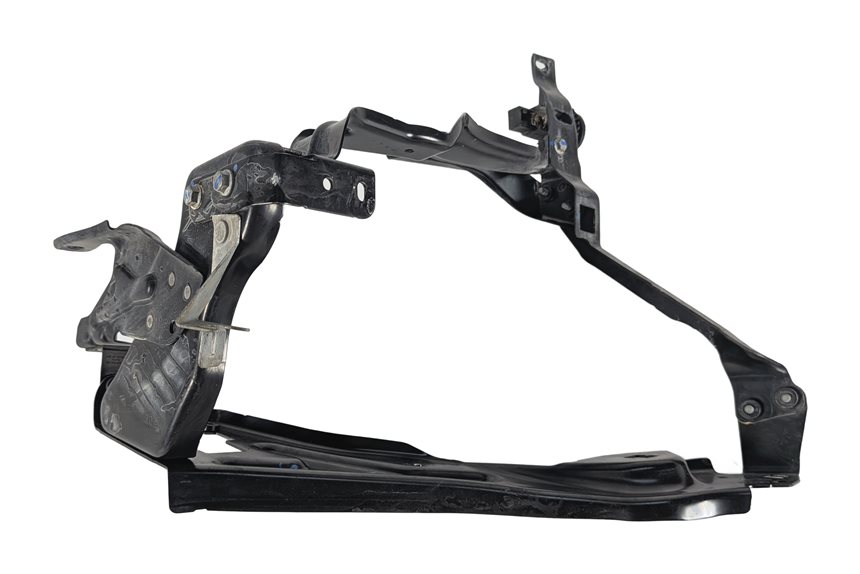 2011 MERCEDES C300 (W204) FRONT LEFT DRIVER HEADLIGHT MOUNT BRACKET