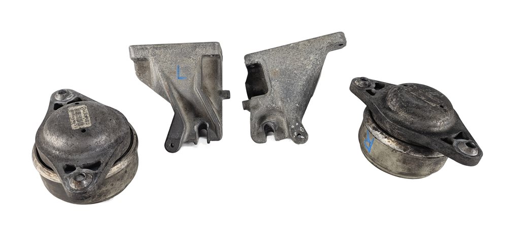 11 MERCEDES C300 W204 3.0L 272.948 LEFT/RIGHT ENGINE MOTOR MOUNT & BRACKET SET/4