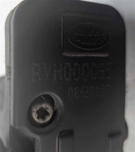 Thumbnail 4: 2008 LAND ROVER LR3 (L319) FRONT AIR SUSPENSION VALVE BLOCK SOLENOID MANIFOLD