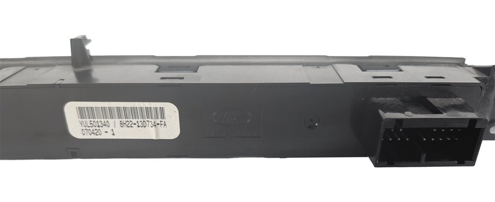 Thumbnail 5: 2008 LAND ROVER LR3 (L319) DASH HAZARD DSC PARK ASSIST DOOR LOCK SWITCH PANEL