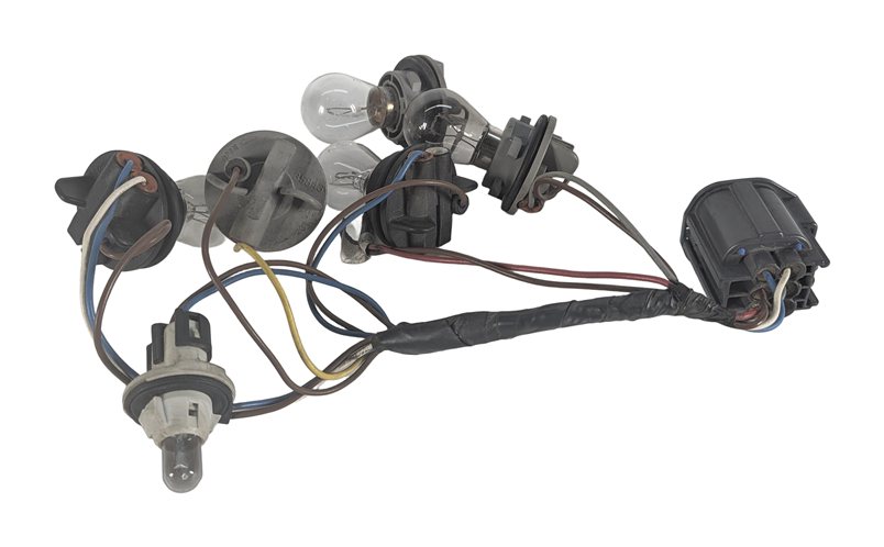 Thumbnail 3: 2008 LAND ROVER LR3 (L319) REAR TAIL LIGHT BULB SOCKET WIRE HARNESS LOOM