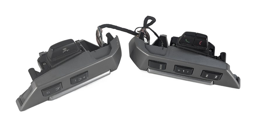 2008 LAND ROVER LR3 (L319) STEERING WHEEL RADIO CRUISE CONTROL SWITCH SET/2