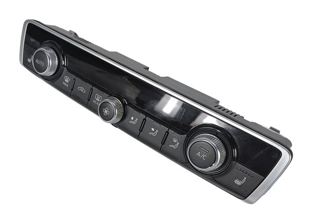 2015-2018 AUDI A3 S3 (8V) FRONT DUAL ZONE HEATER A/C TEMPERATURE CONTROL PANEL