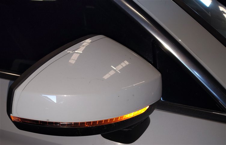 Thumbnail 2: 15-18 AUDI A3 S3 (8V) RIGHT PASSENGER MANUAL FOLD HEATED DOOR MIRROR (White)