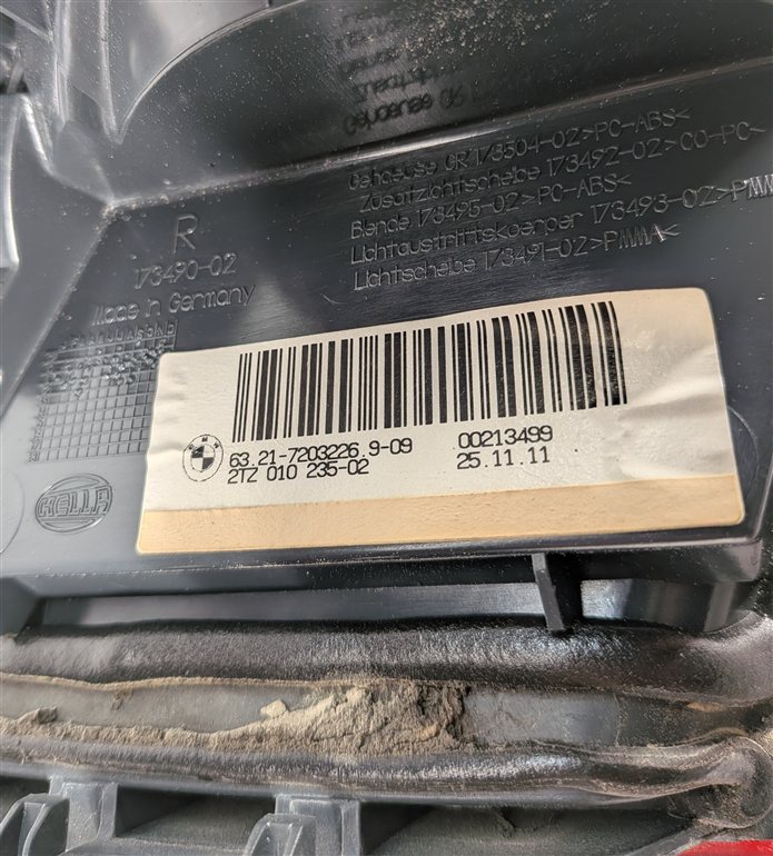 Thumbnail 6: 11-13 BMW 528i 535i 550i M5 (F10) REAR RIGHT PASSENGER INNER TRUNK TAILLIGHT