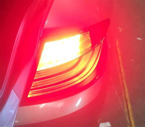 Thumbnail 2: 11-13 BMW 528i 535i 550i M5 (F10) REAR RIGHT PASSENGER OUTER TAILLIGHT LAMP