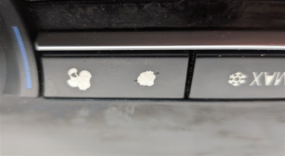 Thumbnail 7: 11-16 BMW 5 M5 SERIES (F10) HEATER A/C TEMPERATURE & RADIO CONTROL PANEL (BLACK)