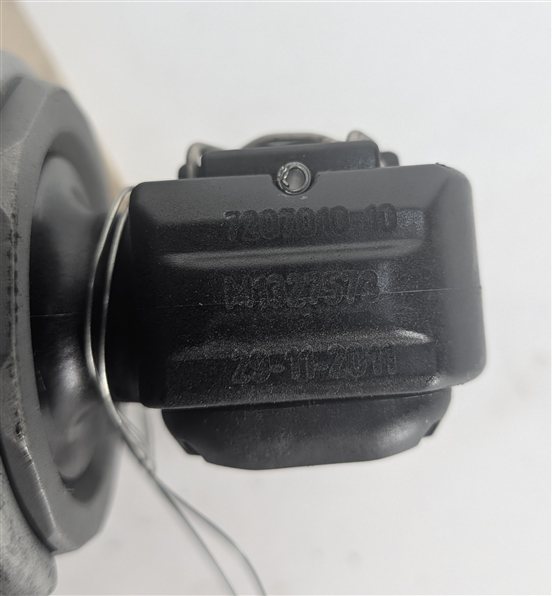 Thumbnail 8: 2012 BMW 528I (F10) LEFT/RIGHT POWER TRUNK LID SPINDLE DRIVE MOTOR STRUT SET/2