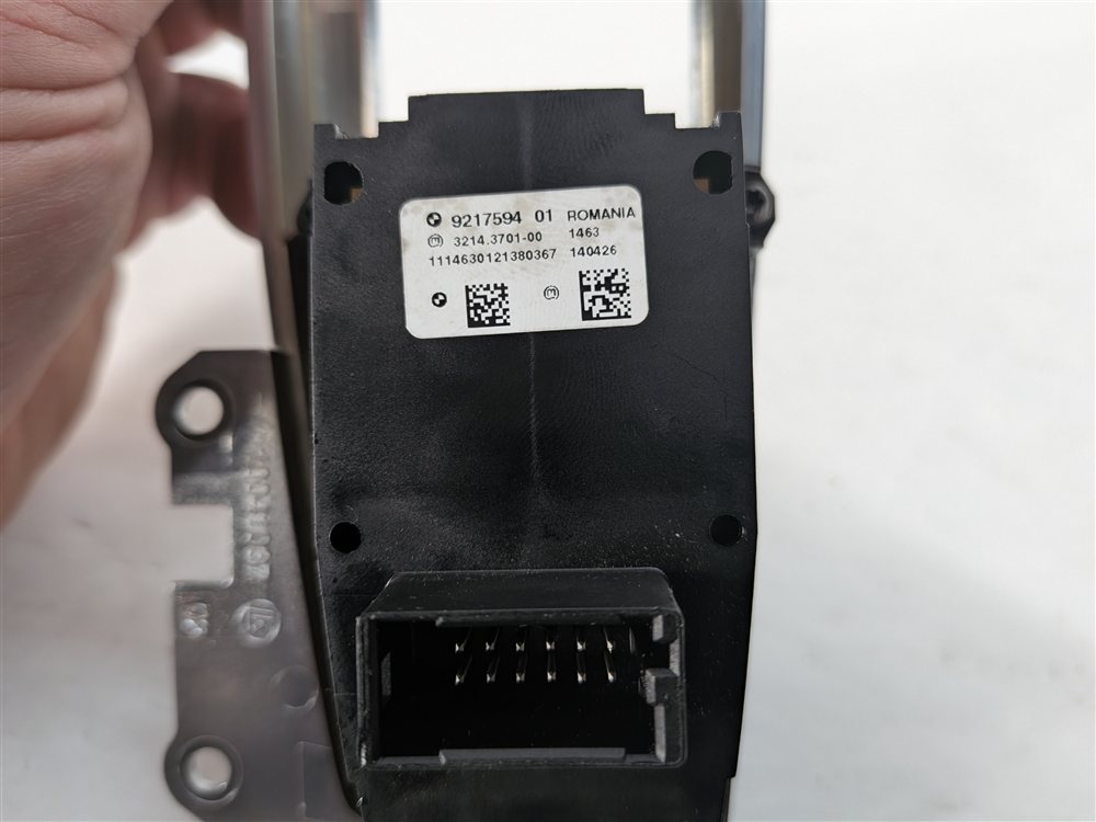 Thumbnail 4: 2012 BMW 528I (F10) ELECTRONIC EMERGENCY PARK PARKING BRAKE SWITCH w/TRIM