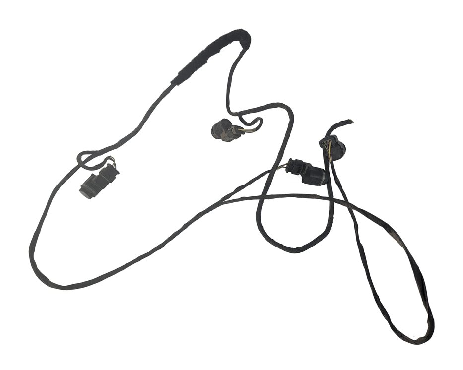 Thumbnail 2: 2012 BMW 528I (F10) REAR PARK ASSIST PDC PARKING SENSORS SET w/HARNESS (Grey)