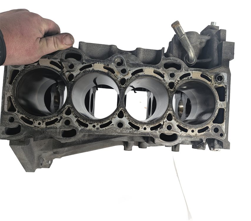 Thumbnail 6: 12-17 LAND ROVER LR2 DISCOVERY SPT EVOQUE (L538 L550) 2.0L TURBO CYLINDER BLOCK