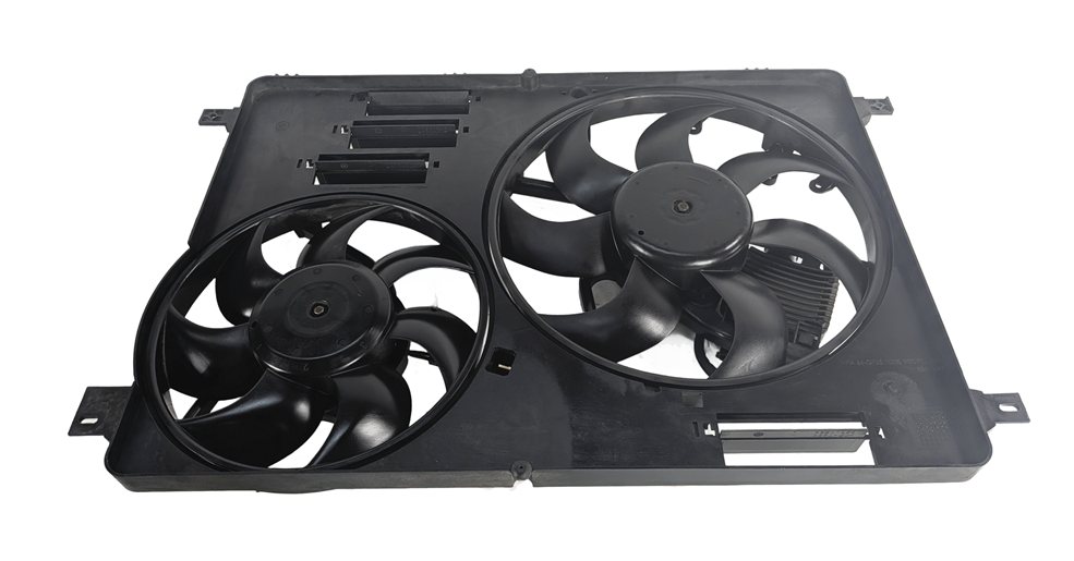 Thumbnail 1: 12-17 LR2 DISCOVERY SPORT RANGE ROVER EVOQUE L550 RADIATOR COOLING FAN & SHROUD