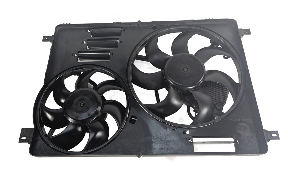 Thumbnail 2: 12-17 LR2 DISCOVERY SPORT RANGE ROVER EVOQUE L550 RADIATOR COOLING FAN & SHROUD