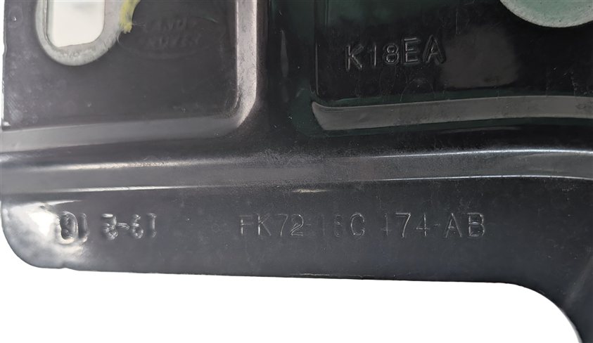 Thumbnail 4: 2016 LAND ROVER DISCOVERY SPORT L550 FRONT RIGHT FENDER MOUNT BRACKET