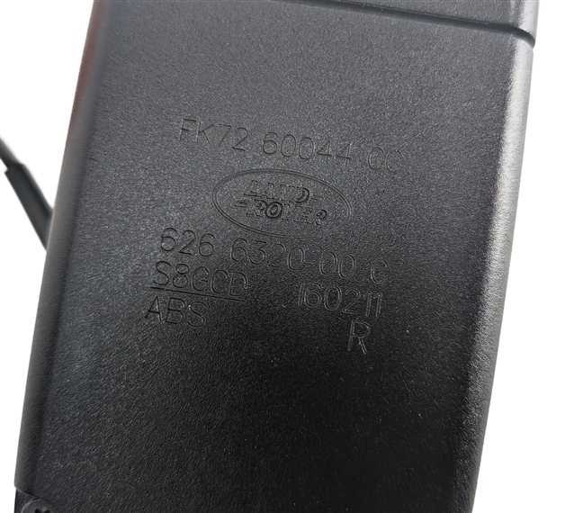 Thumbnail 3: 2016 LAND ROVER DISCOVERY SPORT L550 REAR RIGHT SEATBELT BUCKLE RECEIVER (Black)