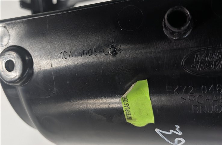 Thumbnail 6: 2016 LAND ROVER DISCOVERY SPORT L550 CENTER RADIO BEZEL AIR VENT ANTENNA (Black)
