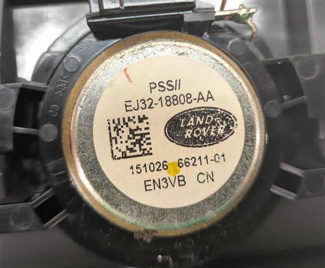 Thumbnail 6: 2016 LAND ROVER DISCOVERY SPORT L550 OVERHEAD MAP DOME LIGHT SOS MIC (Black)