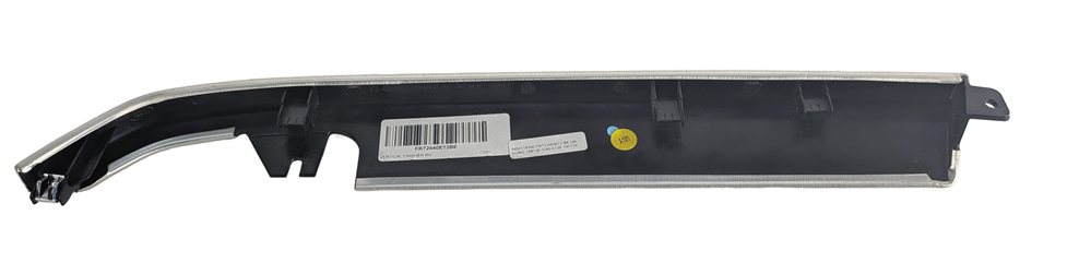 Thumbnail 2: 2016 LAND ROVER DISCOVERY SPORT L550 RIGHT DASHBOARD INSTRUMENT PANEL TRIM