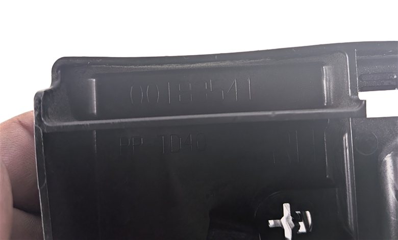 Thumbnail 3: 2016 LAND ROVER DISCOVERY SPORT L550 FRONT RIGHT HEADLIGHT MOUNT BRACKET