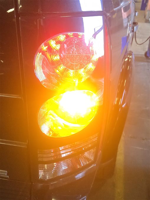 Thumbnail 2: 14-16 LAND ROVER LR4 REAR RIGHT PASSENGER REAR TAILLIGHT BRAKE LIGHT STOP LAMP