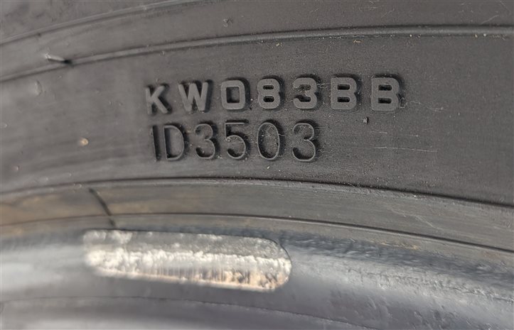 Thumbnail 7: 2016 LAND ROVER LR4 (L319) FALKEN WILDPEAK A/T TRAIL 255/55R19 111V TIRE