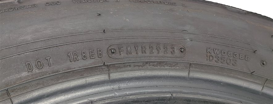 Thumbnail 6: 2016 LAND ROVER LR4 (L319) FALKEN WILDPEAK A/T TRAIL 255/55R19 111V TIRE