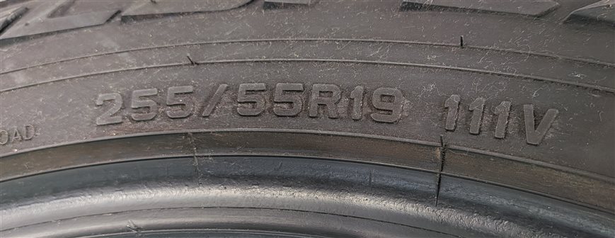Thumbnail 8: 2016 LAND ROVER LR4 (L319) FALKEN WILDPEAK A/T TRAIL 255/55R19 111V TIRE