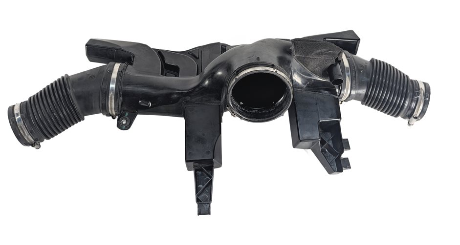 Thumbnail 6: 2015 LAND ROVER LR4 L319 3.0L SUPER AJ126 ENGINE AIR INTAKE DUCT RESONATOR