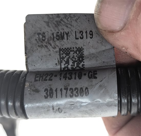 Thumbnail 6: 2016 LAND ROVER LR4 (L319) 3.0L POSITIVE BATTERY CABLE w/ TERMINAL