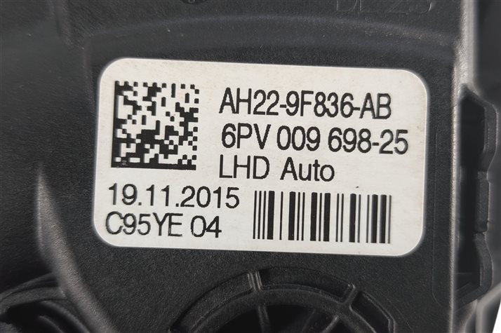 Thumbnail 4: 2016 LAND ROVER LR4 (L319) 3.0L THROTTLE GAS ACCELERATOR PEDAL
