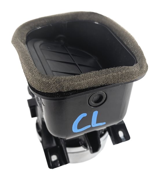 Thumbnail 4: 2016 LAND ROVER LR4 L319 FRONT CENTER LEFT DASH HEAT AIR AC VENT (Black)