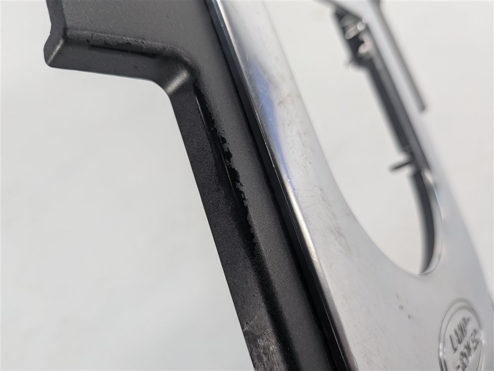 Thumbnail 5: 2016 LAND ROVER LR4 L319 CENTER CONSOLE GEAR SELECTOR SURROUND TRIM CHROME
