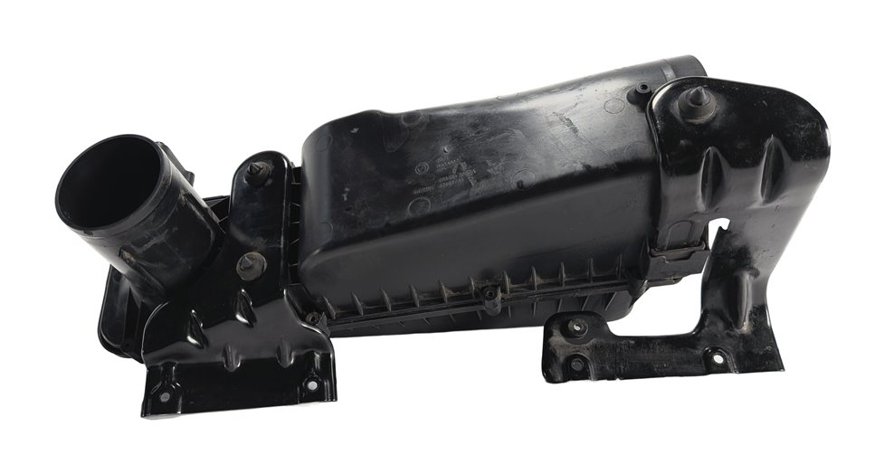 Thumbnail 3: 2016-2018 BMW X5 (F15) 2.0L HYBRID AIR CLEANER FILTER BOX HOUSING