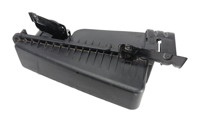Thumbnail 4: 2016-2018 BMW X5 (F15) 2.0L HYBRID AIR CLEANER FILTER BOX HOUSING