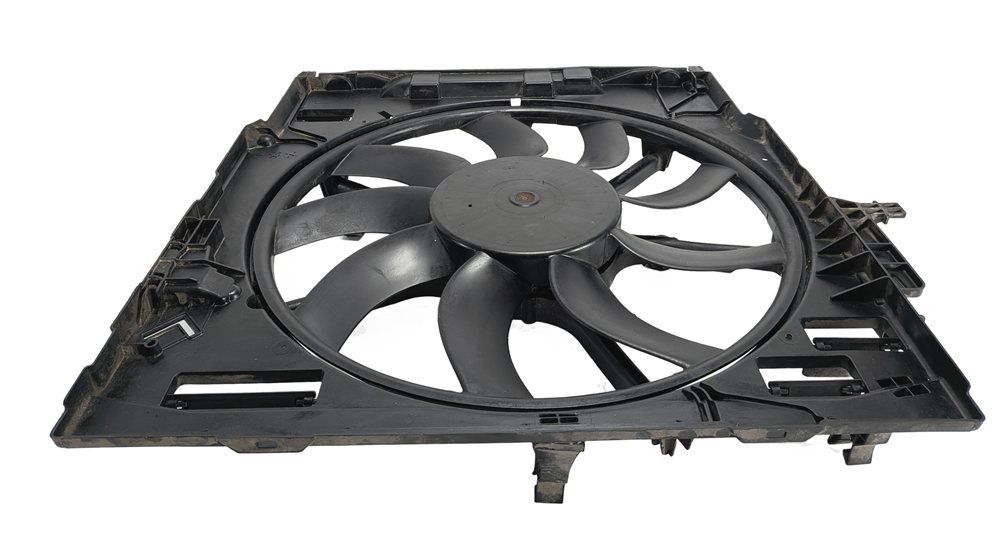 Thumbnail 2: 2014-2019 BMW X5 X6 (F15 F16) 2.0L / 3.0L / 3.0D 850 WATT RADIATOR COOLING FAN