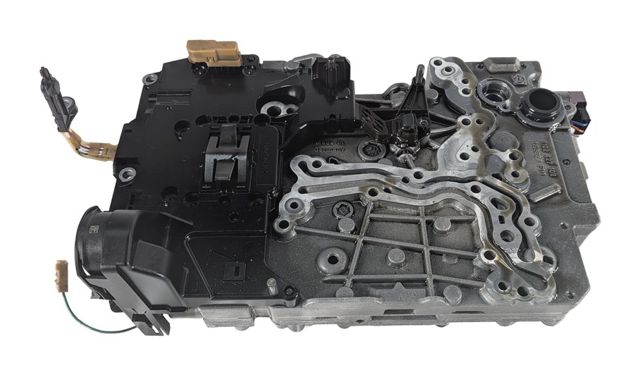 Thumbnail 3: 2016-2018 BMW X5 (F15) 2.0L HYBRID TRANSMISSION VALVE BODY MECHATRONIC