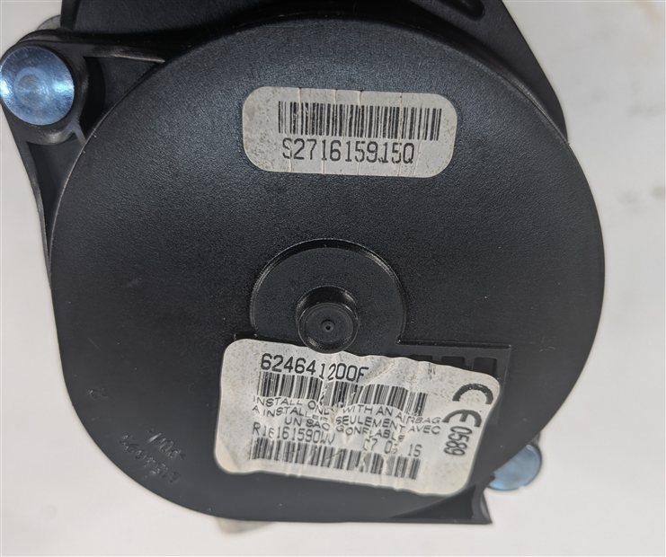 Thumbnail 4: 2014-2019 BMW X5 X6 (F15 F16) RIGHT FRONT PASSENGER SEATBELT RETRACTOR (Black)