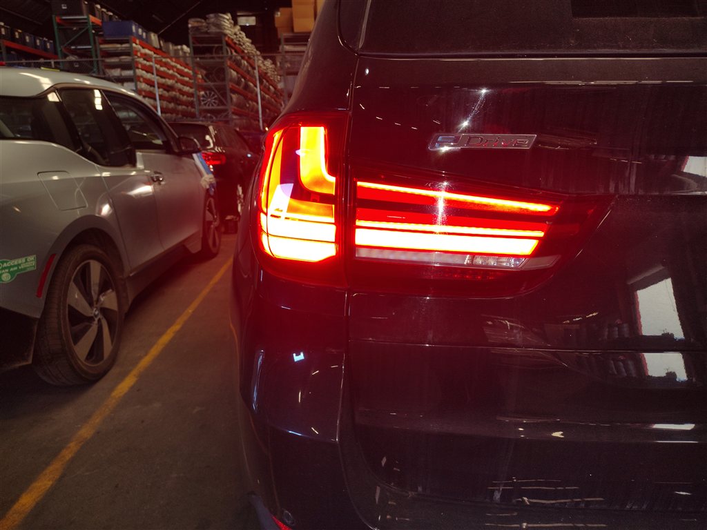 Thumbnail 2: 2014-2018 BMW X5 X5M ///M (F15 F85) LEFT DRIVER REAR INNER TAILLIGHT LIGHT LAMP