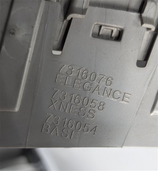 Thumbnail 10: 14-18 BMW X5 (F15) FRONT KIDNEY GRILLE SET/2 (w/o NIGHT VISION) CHROME/ALUMINUM