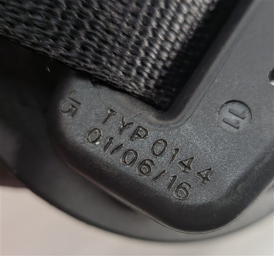 Thumbnail 8: 2016 BMW X5 F15 REAR CENTER SEAT SEATBELT RETRACTOR (Black)