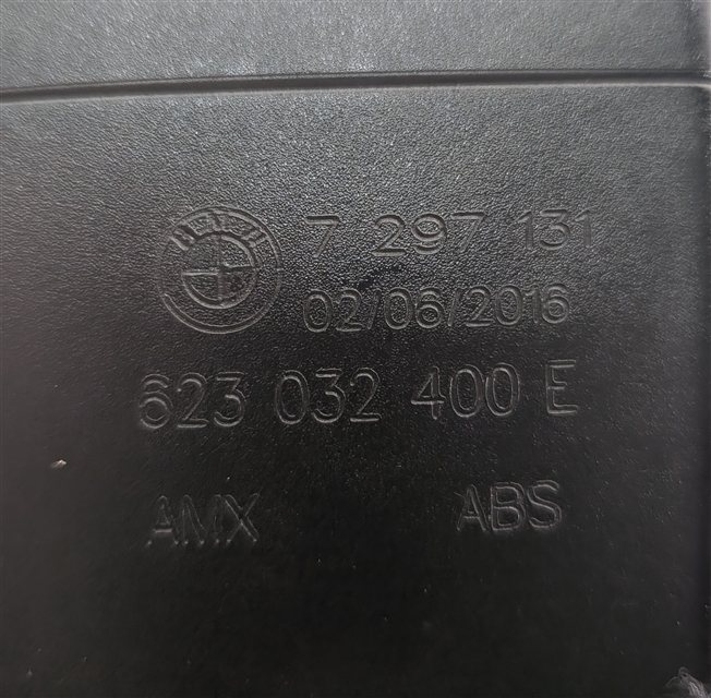 Thumbnail 4: 14-19 BMW X5 X6 X5M X6M F15 F16 F85 F86 FRONT LEFT or RIGHT SEATBELT RECEIVER