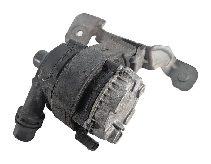 Thumbnail 2: 2016 BMW X5 F15 2.0L HYBRID EDRIVE LOW TEMP AUX WATER COOLANT PUMP
