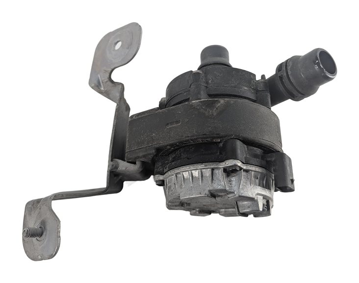 Thumbnail 3: 2016 BMW X5 F15 2.0L HYBRID EDRIVE LOW TEMP AUX WATER COOLANT PUMP