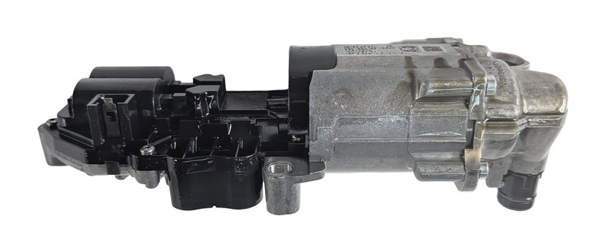 Thumbnail 2: 2016 BMW X5 F15 2.0L HYBRID ELECTRIC AUXILIARY OIL FLUID PUMP MODULE