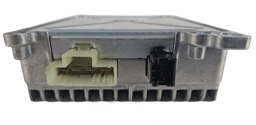 Thumbnail 4: 2016 BMW X5 F15 HYBRID AUXILIARY BATTERY CHARGE MODULE BCU 150