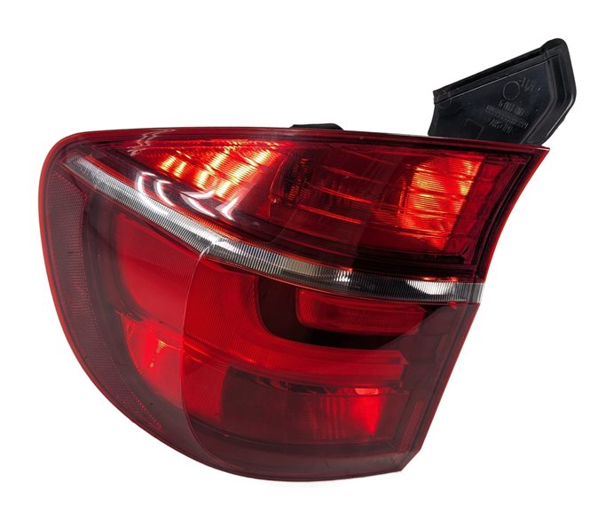 2011-2013 BMW X5 X5M (E70) LEFT DRIVER REAR OUTER TAILLIGHT BRAKE LIGHT LAMP