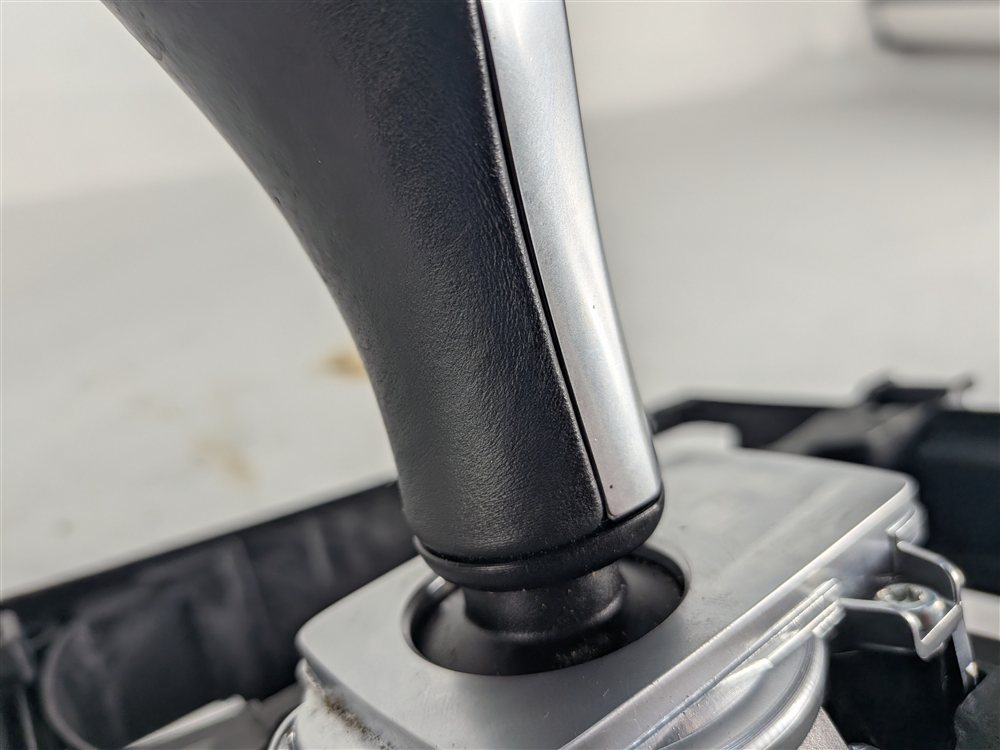 Thumbnail 7: 10-14 BMW X5 X6 E70 E71 AUTO AUTOMATIC TRANSMISSION GEAR SHIFTER w/ KNOB & TRIM