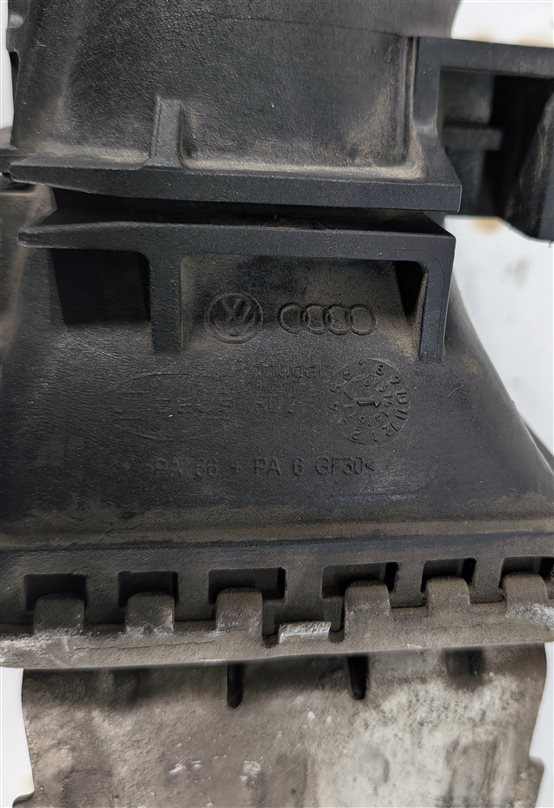 Thumbnail 6: 2015-2018 AUDI Q3 (8U) 2.0L TURBO ENGINE TURBOCHARGER AIR INTAKE INTERCOOLER